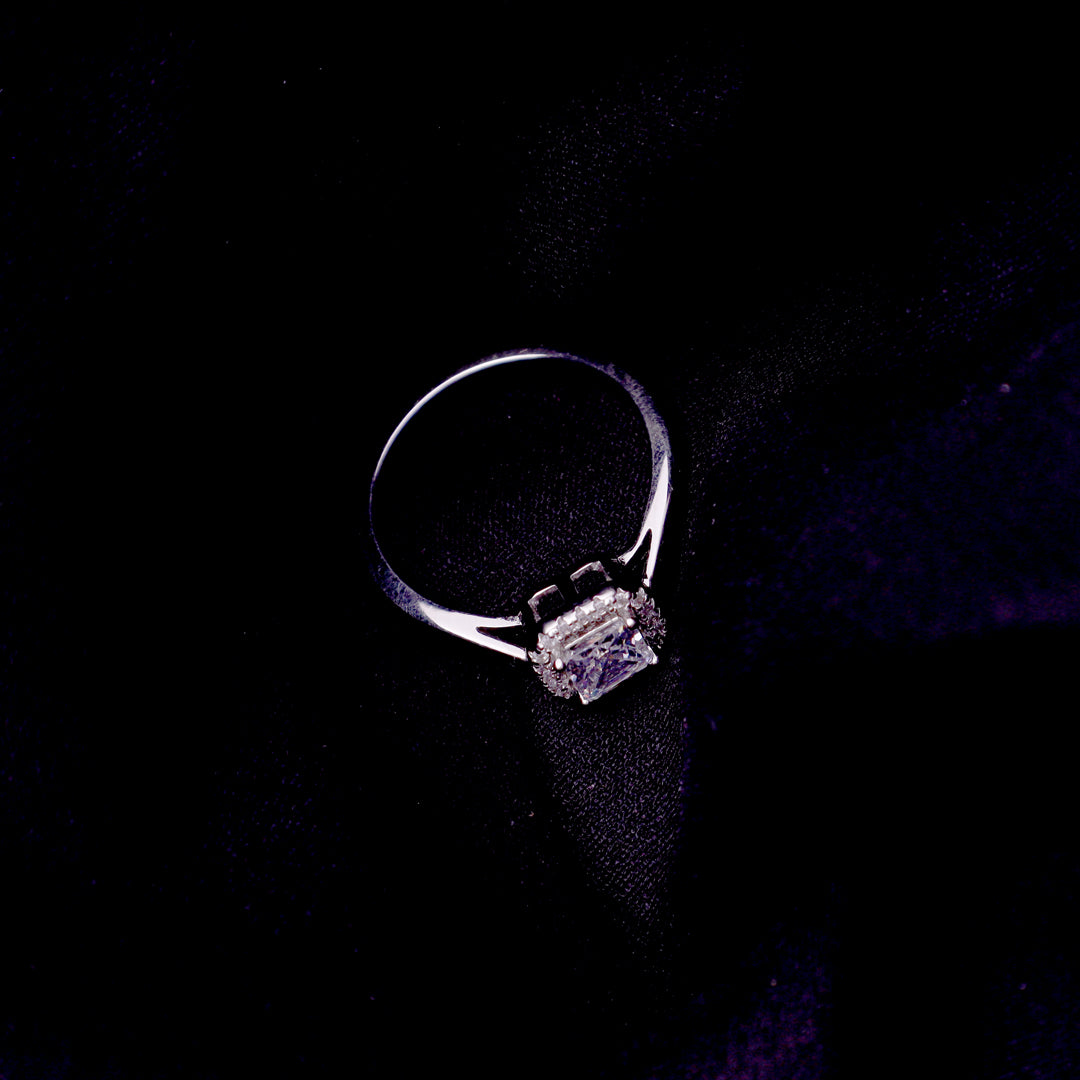 Radiant Solitaire Silver Sing
