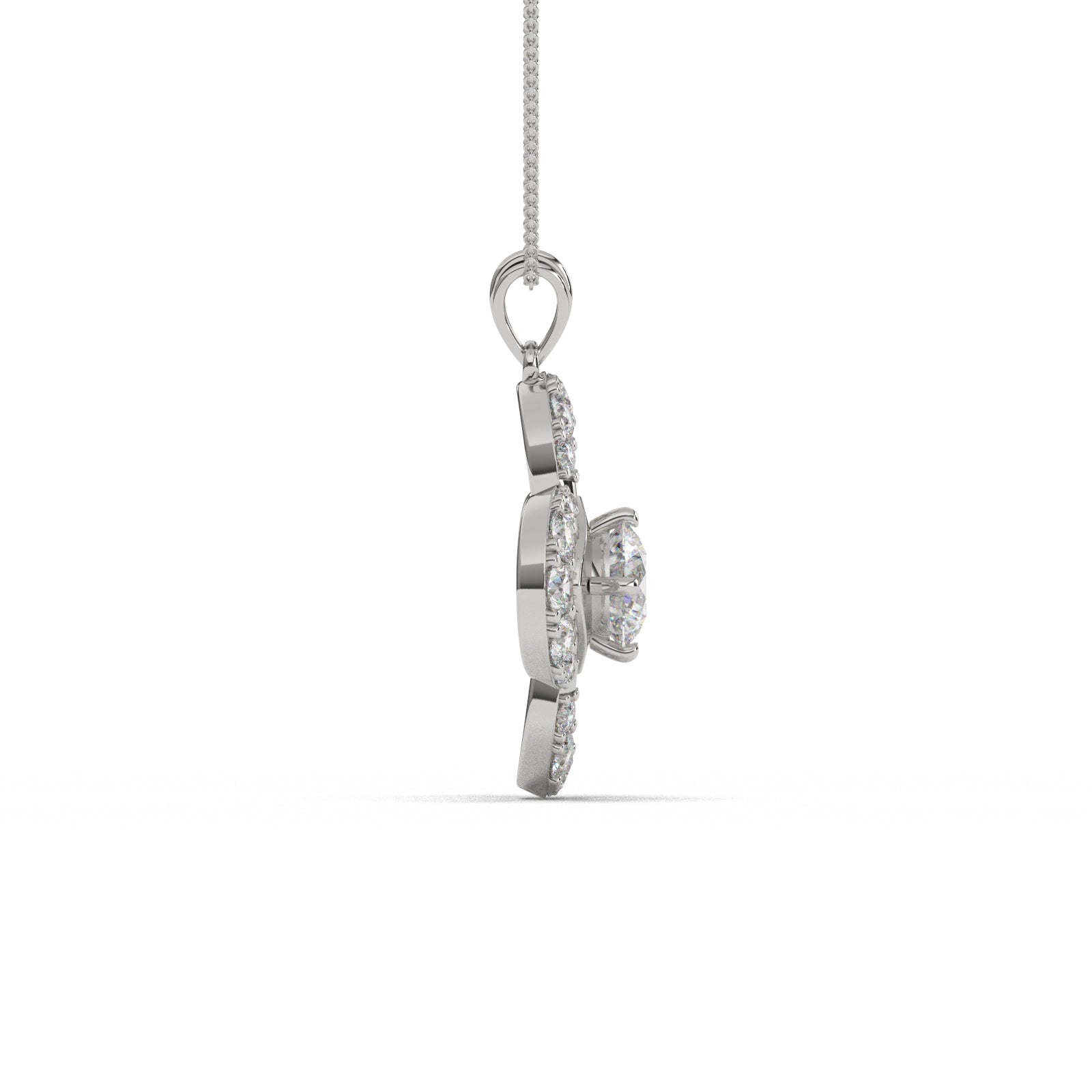 Solitaire Clover-Shaped Pendant